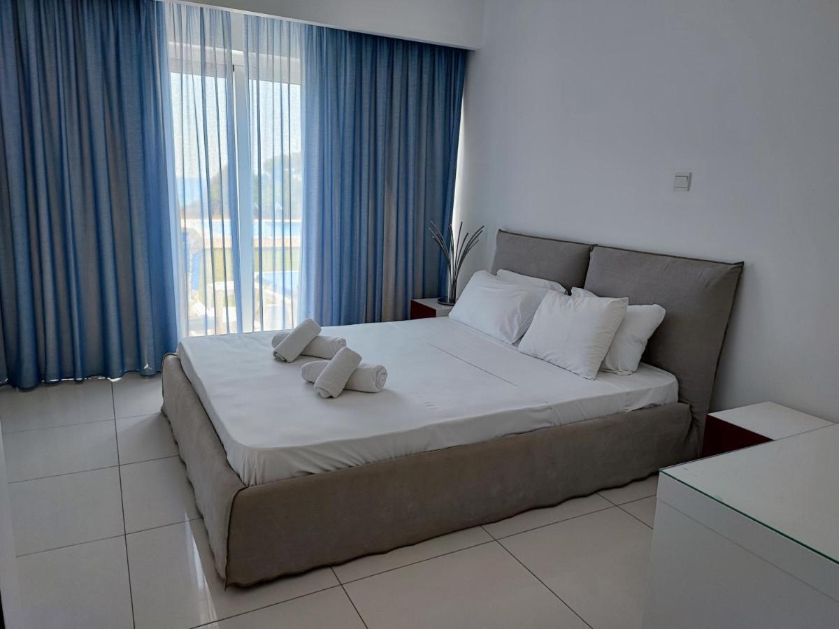 Ocean Suites Luxury Apartments Protaras Exterior foto